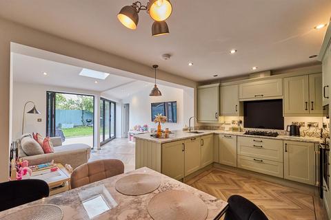 6 Abbott Drive, Stoney Stanton, Leicester, LE9 4AB