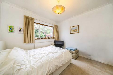 undefined, Griffin Way, Sunbury-On-Thames TW16