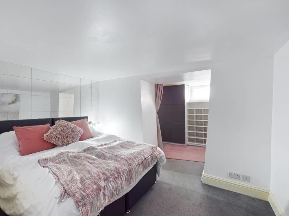 Bedroom (1)