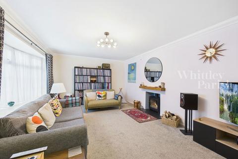 3 bedroom detached house for sale, Sheddick Court, Dereham NR19