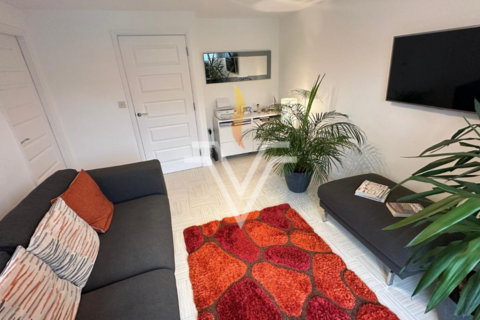 3 bedroom semi-detached house for sale, The Moorings, Coventry