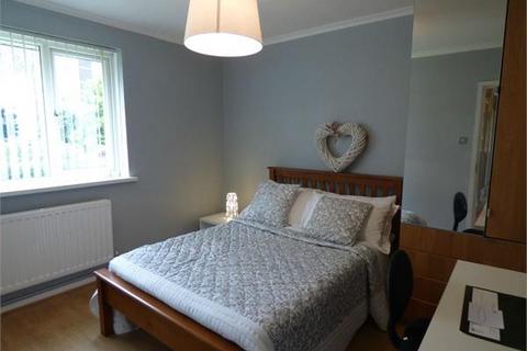 4 bedroom apartment to rent, Coppice Way, Shieldfield, Newcastle, Tyne and Wear