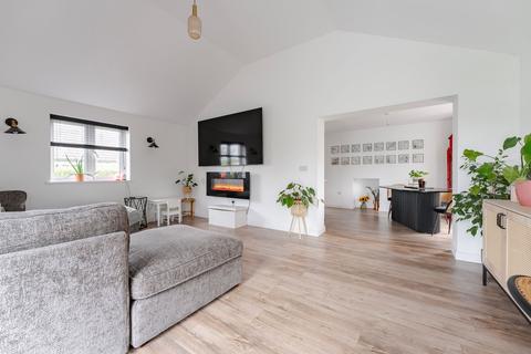 4 bedroom detached bungalow for sale, Hillside Crescent, Wicklewood