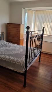 undefined, The Glen, Southall UB2