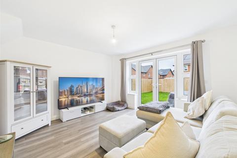 undefined, Drake Gardens, Brockworth, Gloucester, Gloucestershire, GL3