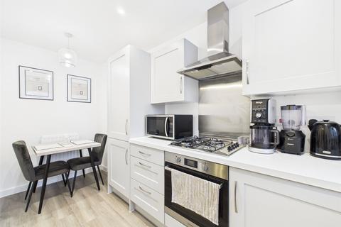 undefined, Drake Gardens, Brockworth, Gloucester, Gloucestershire, GL3