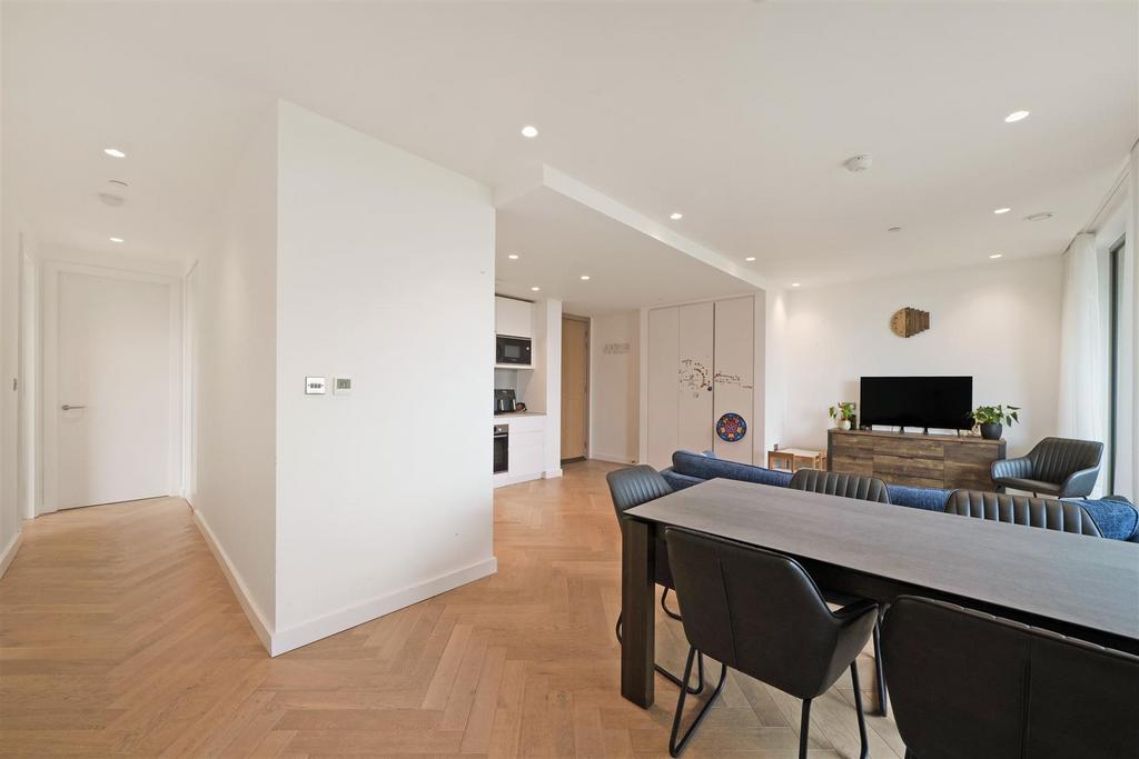 Flat 6, Mentor House - s HAFv5i J40 Lek UMYv1ch.jpg