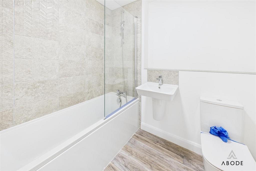 CAM02544 G0-PR0319-STILL009.jpg