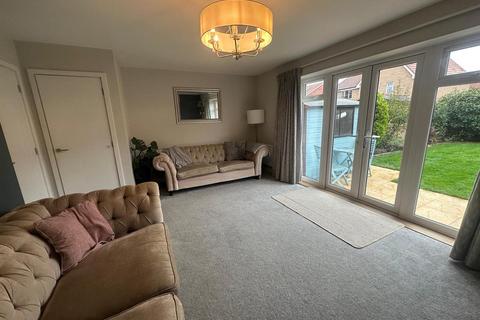3 bedroom semi-detached house for sale, Selion Way, Bury St. Edmunds IP30