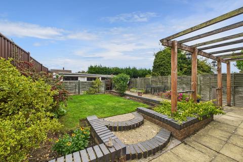 12 Sandhills Close, Northampton, NN2 8EB