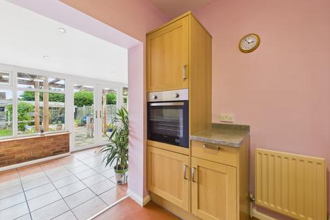 12 Sandhills Close, Northampton, NN2 8EB