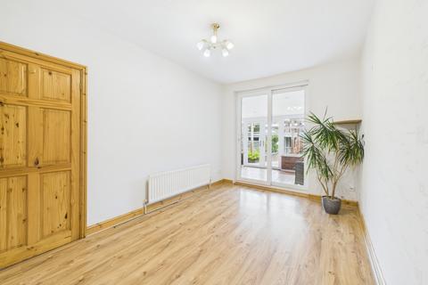 12 Sandhills Close, Northampton, NN2 8EB