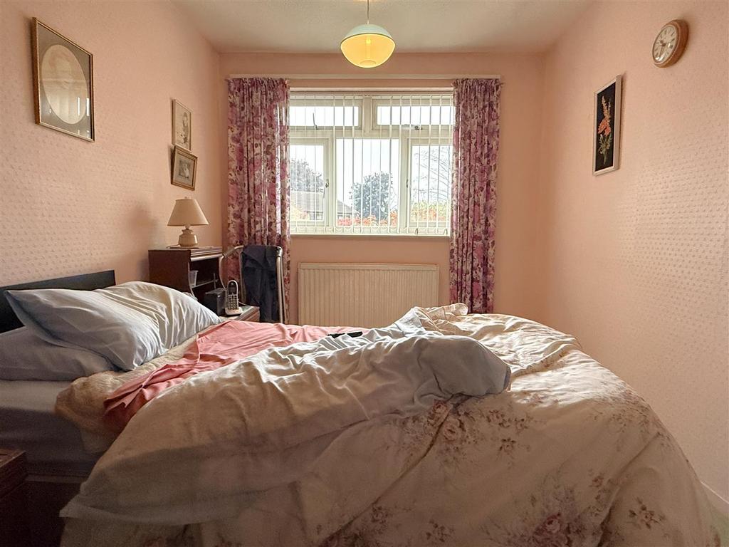 Bedroom1.JPG