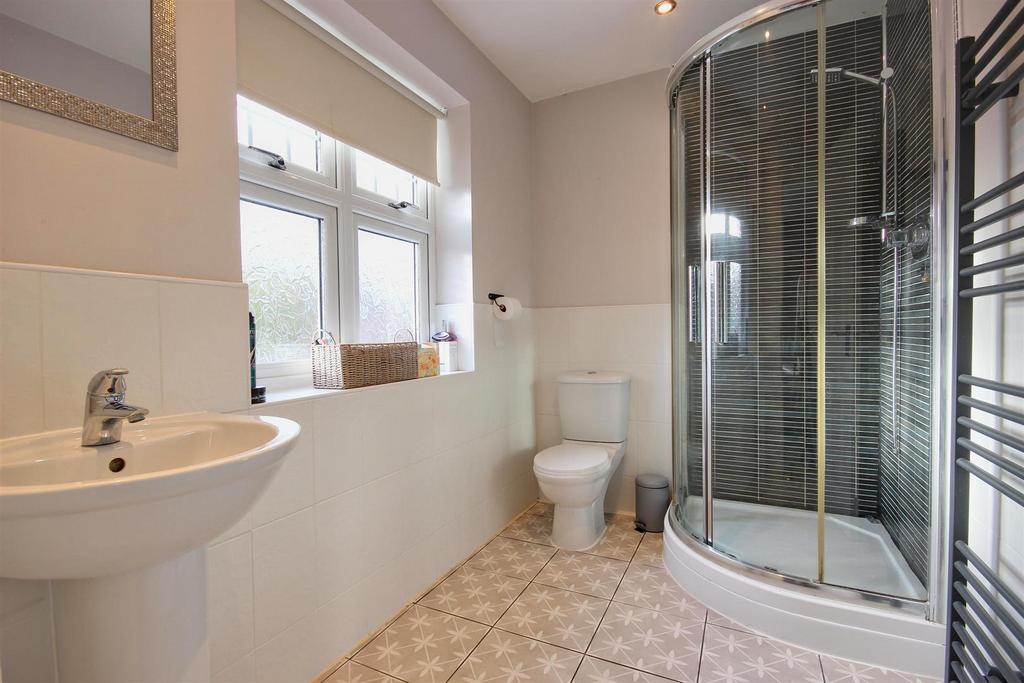 Ensuite shower room