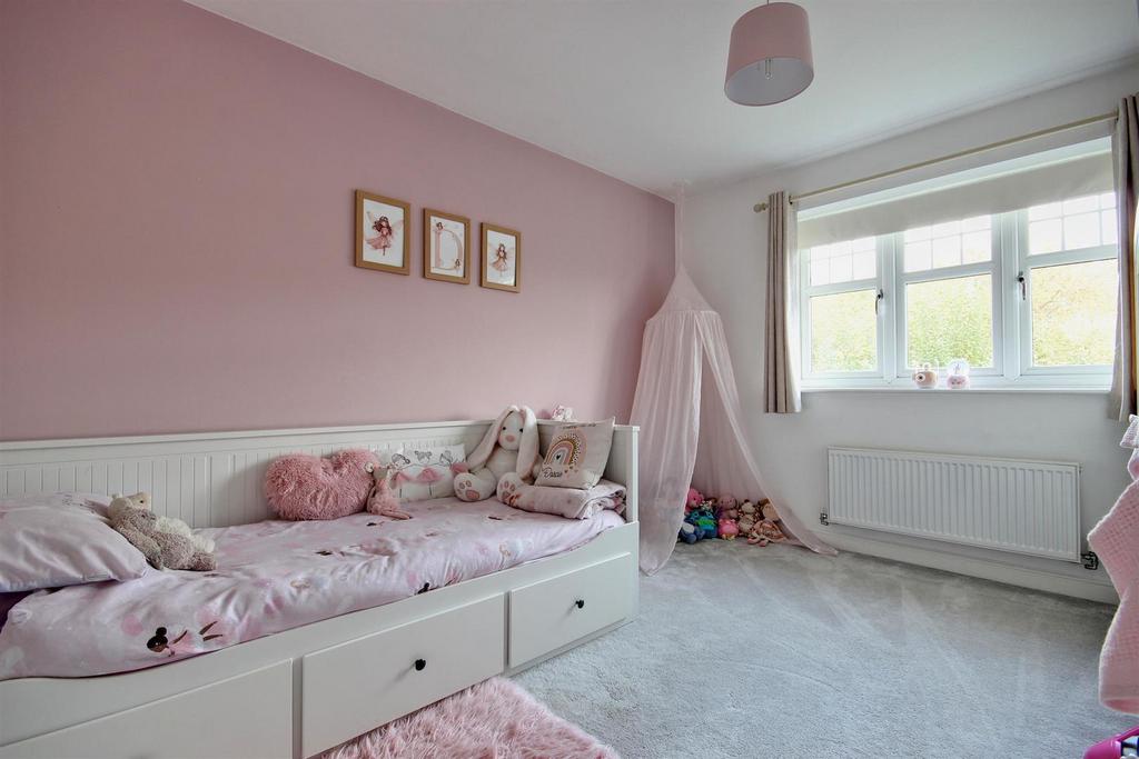 Bedroom 2 (rear)