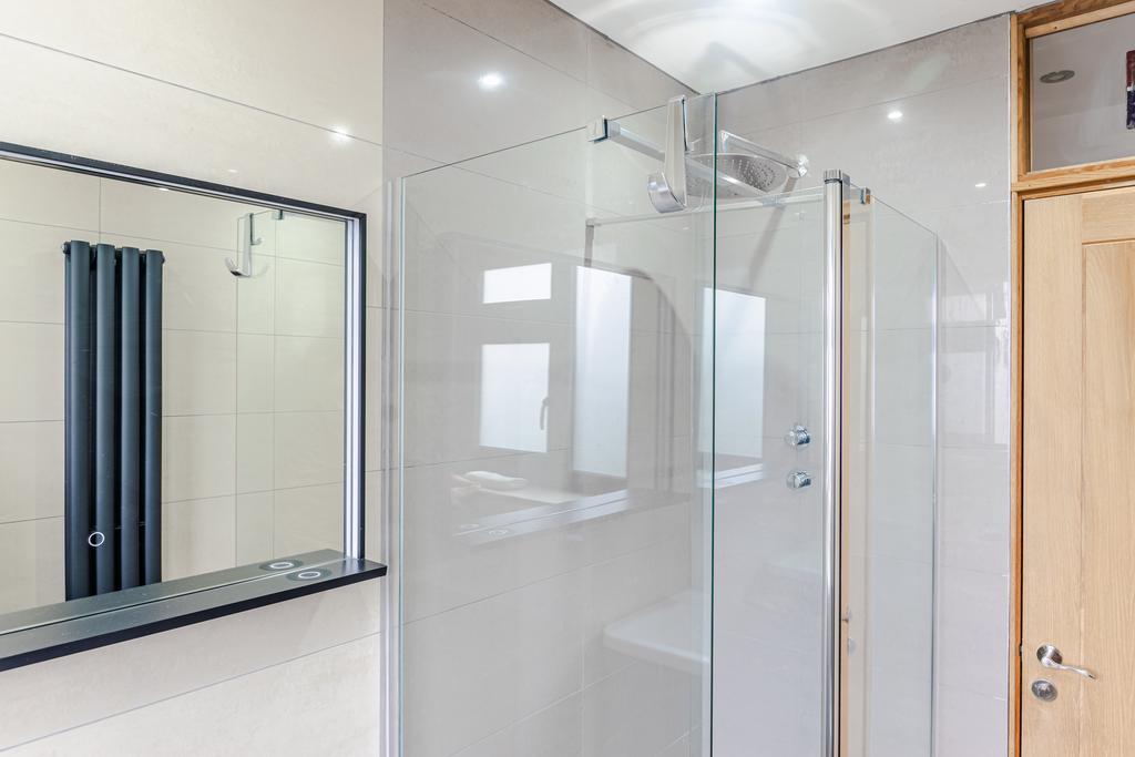 Shower1b