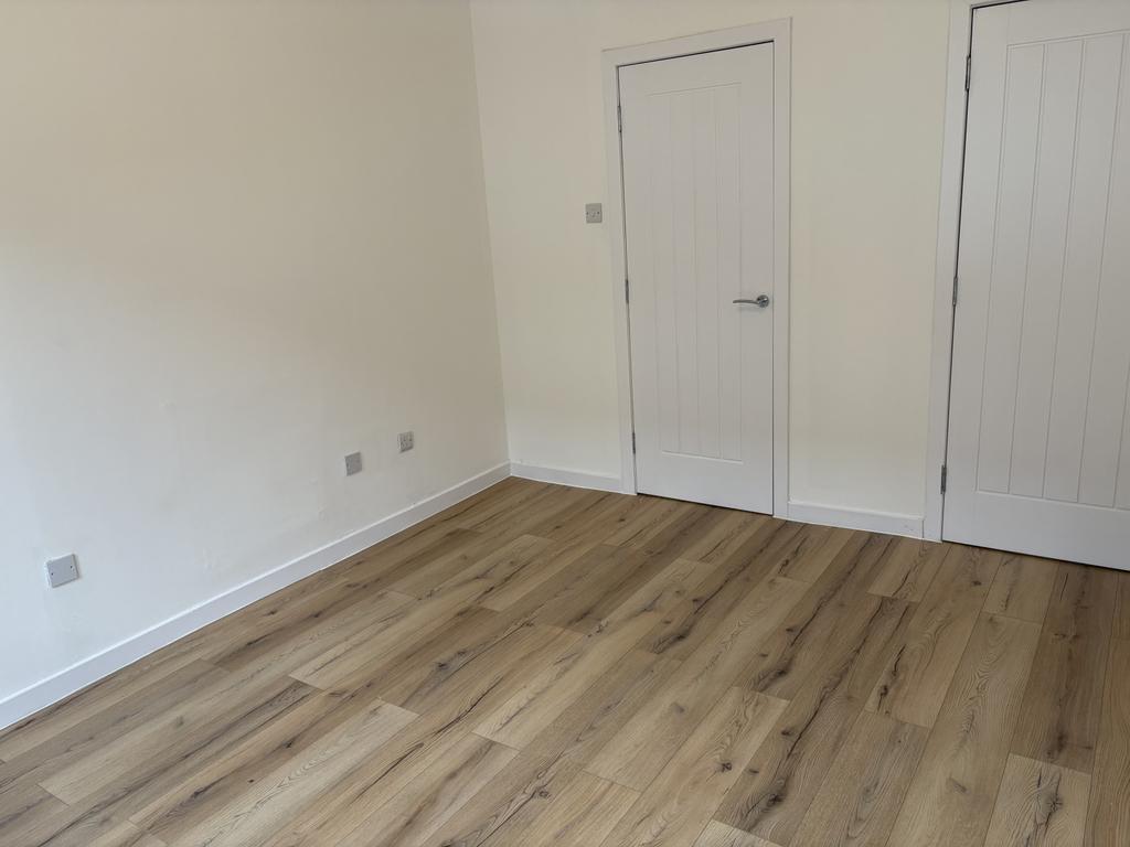 Apartment in Paisley - View 4