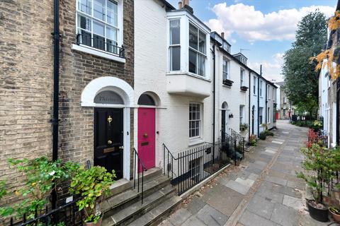 3 bedroom terraced house for sale, Portugal Place, Cambridge, Cambridgeshire, CB5.