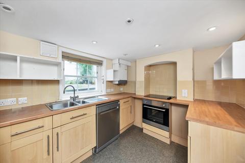 3 bedroom terraced house for sale, Portugal Place, Cambridge, Cambridgeshire, CB5.