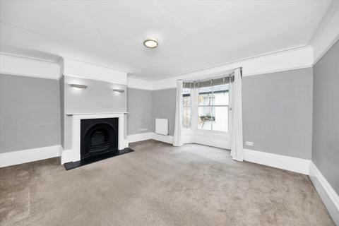 3 bedroom terraced house for sale, Portugal Place, Cambridge, Cambridgeshire, CB5.