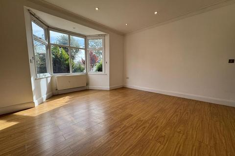 undefined, Berry Close, London, N21