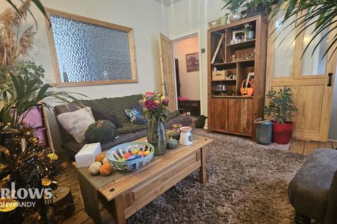 Woodland Road, Tylorstown, Ferndale CF43