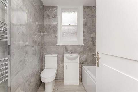 3 bedroom semi-detached house for sale, Fotheringham Road, Enfield