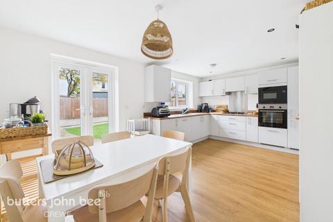4 bedroom detached house for sale, Randalls Drive, Crewe