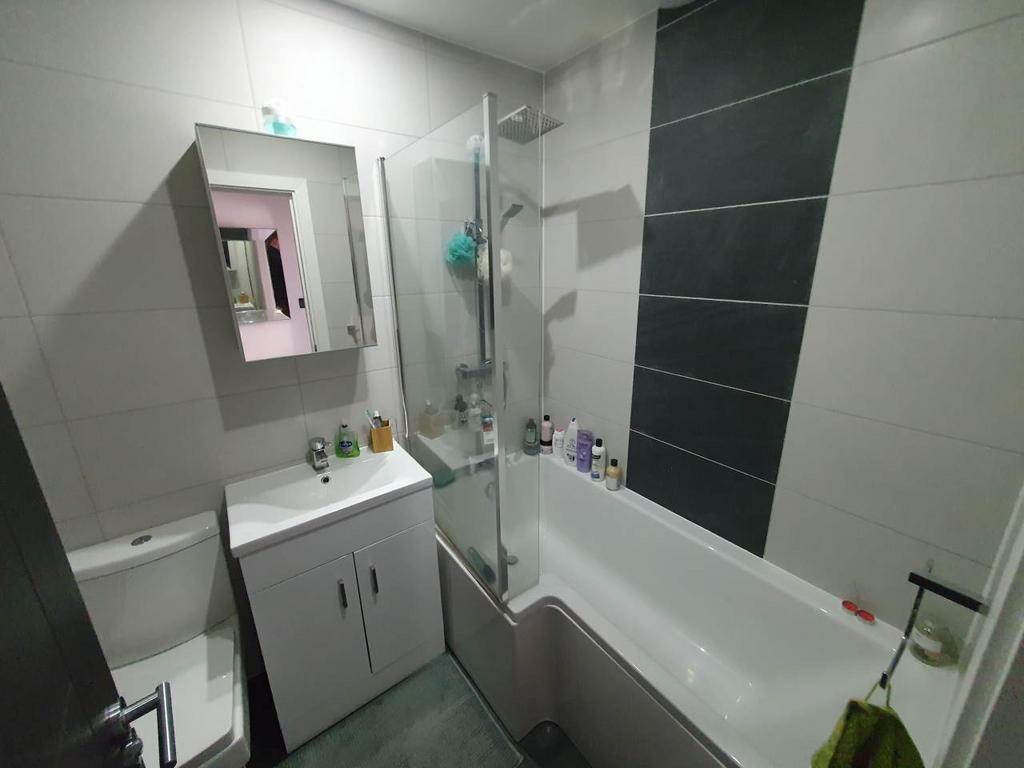 Bathroom (1)