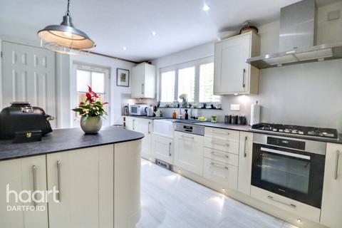 undefined, Darenth Park Avenue, Dartford