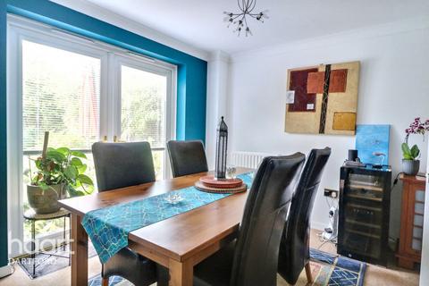 undefined, Darenth Park Avenue, Dartford
