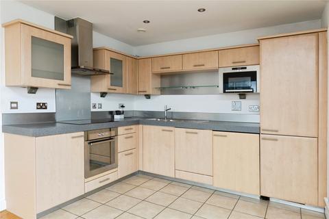2 bedroom flat to rent, Western Gateway, London, E16