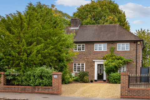4 bedroom semi-detached house for sale, Oatlands Drive, Weybridge, KT13