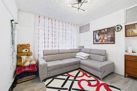 3 bedroom semi-detached house for sale, Greenfield Road, Kingsley, NN3 2LJ