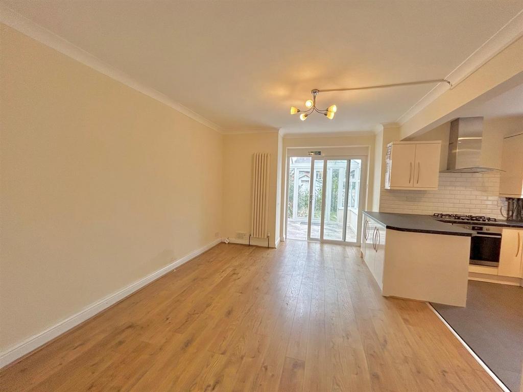 Dining Room.jpg
