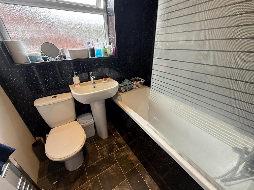BATHROOM &amp; WC
