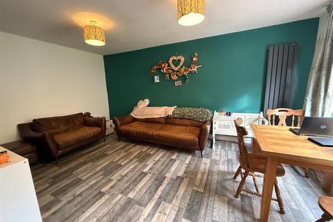 3 bedroom semi-detached house for sale, Yorkdale, Clarksfield, Oldham