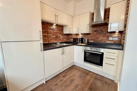 2 bedroom apartment to rent, Hudson Street, Gateshead