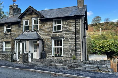undefined, Castle Terrace, Dolwyddelan