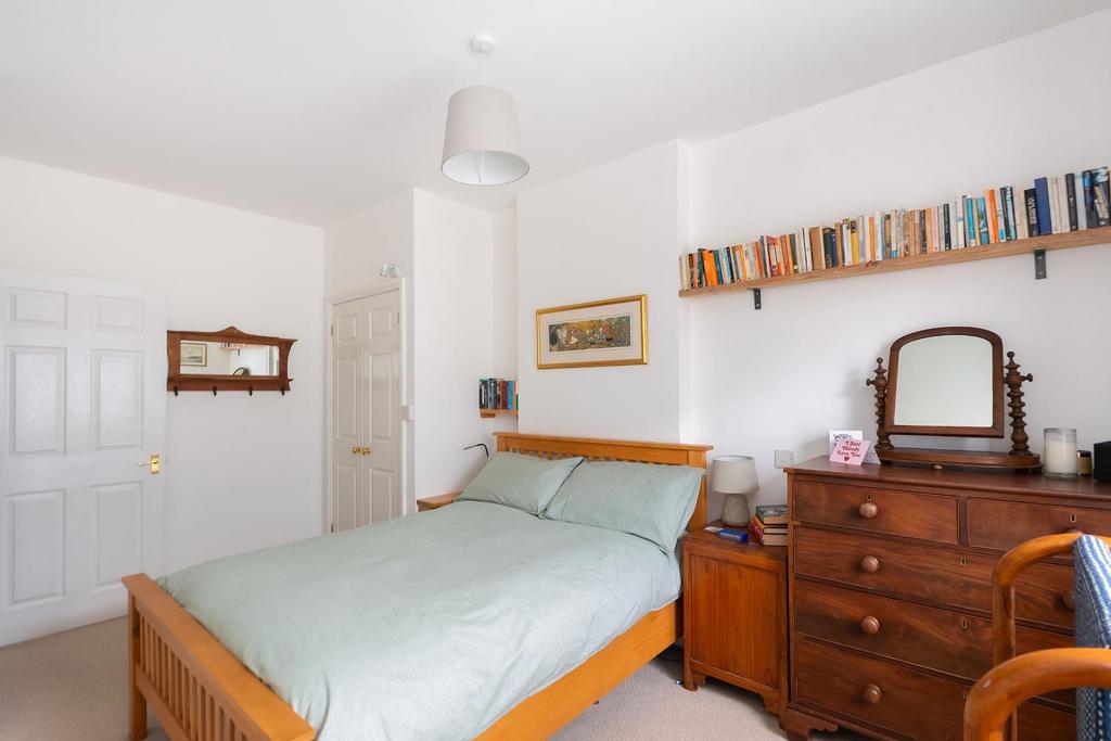 0 P7 MSP - Bedroom B.jpg