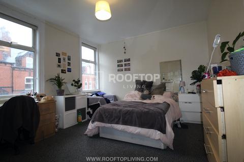 6 bedroom house to rent, Hessle Place, Leeds LS6