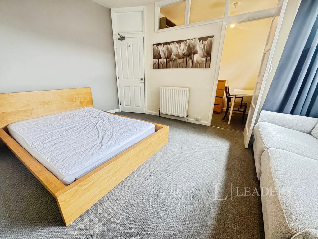 Bed 4
