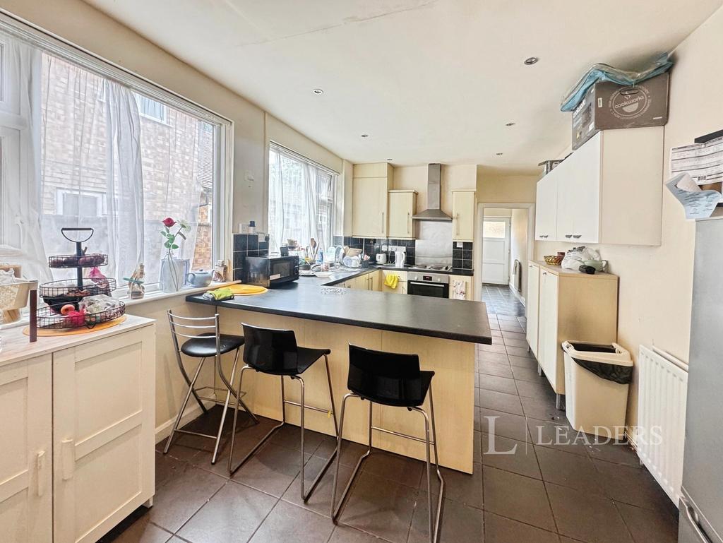Kitchen 3