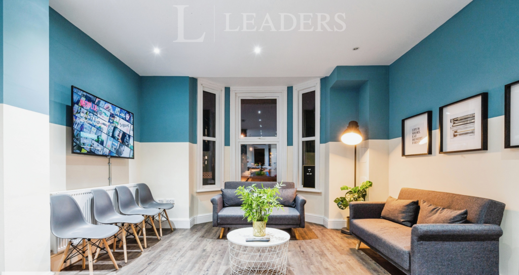 4bd298e1-Lounge Rege