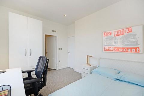 3 bedroom flat to rent, Rockingham Lane, Sheffield, South Yorkshire, S1