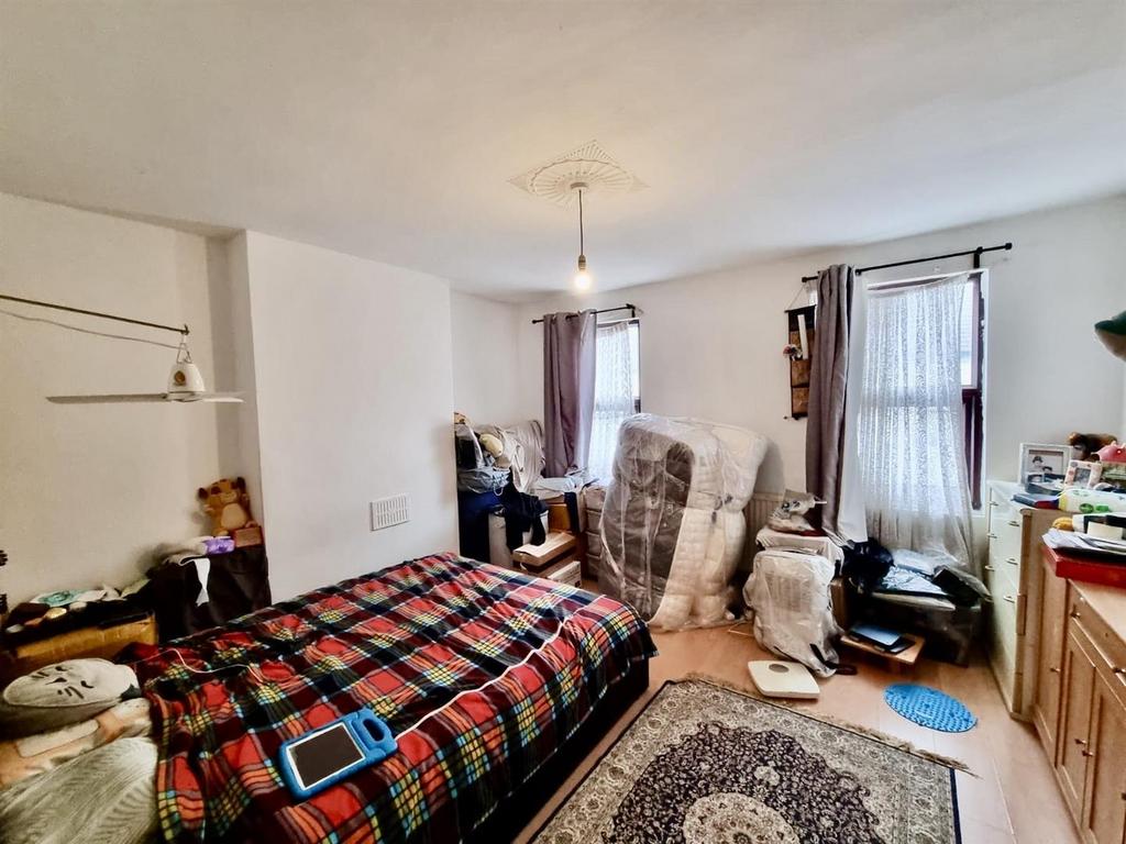 Ddd4bd16-1f78-4033-b011-54347e9e71d8.jpg
