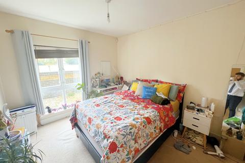 1 bedroom house to rent, Longworth Avenue, CB4