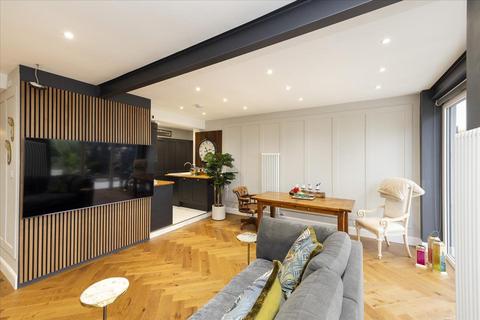 5 bedroom terraced house for sale, 19 Millerhill, Dalkeith, EH22