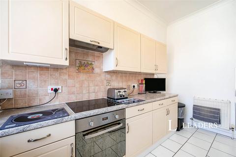 1 bedroom in a flat share to rent, Granada Road, Southsea, Hampshire, PO4