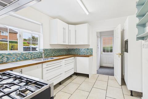 undefined, White Hill, Chaulden, HP1